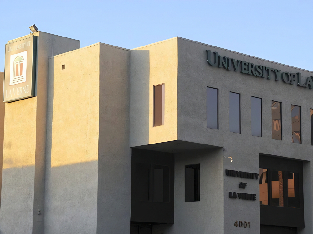 Sound Advice audiology office in Burbank, CA where CareCredit and insurance options are reviewed with patients